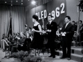 napovedovalca_helena_koder_in_marjan_kralj_sta_vodila_prvo_slovensko_popevko_leta_1962_na_bledu